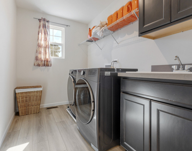 2215 Walnut Glen Boulevard - Photo Thumbnail 21