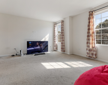 2215 Walnut Glen Boulevard - Photo Thumbnail 12