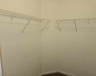 2243 Rockefeller Drive - Photo Thumbnail 26