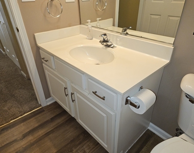 2243 Rockefeller Drive - Photo Thumbnail 21