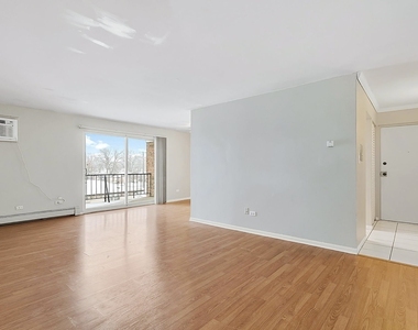 4410 W 111th Street - Photo Thumbnail 1