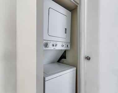 4410 W 111th Street - Photo Thumbnail 8