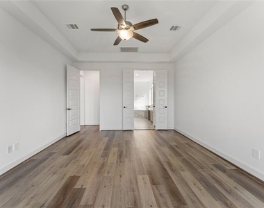 29114 Hauter Way - Photo Thumbnail 25
