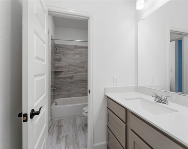 29114 Hauter Way - Photo Thumbnail 40