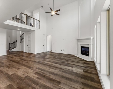 29114 Hauter Way - Photo Thumbnail 6
