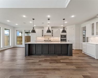 29114 Hauter Way - Photo Thumbnail 8
