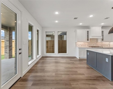 29114 Hauter Way - Photo Thumbnail 13