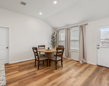 15806 Tullich Knoll Drive - Photo Thumbnail 17
