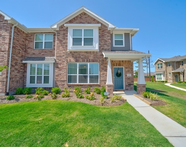 12727 Taymouth Manor Drive - Photo Thumbnail 23