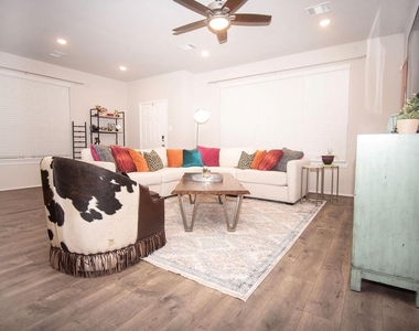 12727 Taymouth Manor Drive - Photo Thumbnail 3