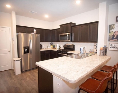 12727 Taymouth Manor Drive - Photo Thumbnail 9