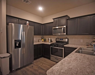 12727 Taymouth Manor Drive - Photo Thumbnail 11