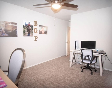 12727 Taymouth Manor Drive - Photo Thumbnail 21