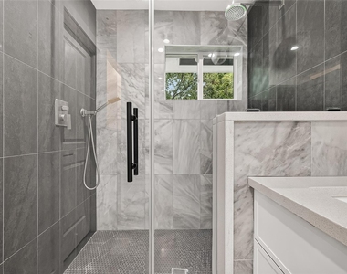 10819 Oasis Drive - Photo Thumbnail 21