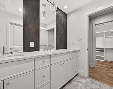10819 Oasis Drive - Photo Thumbnail 20