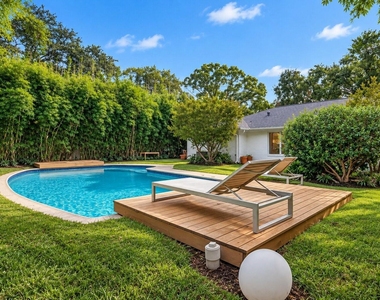 10819 Oasis Drive - Photo Thumbnail 33