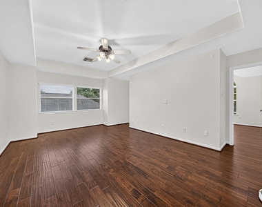 21810 Blossom Brook Lane - Photo Thumbnail 34