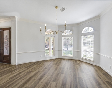 3007 Mullingar Walk - Photo Thumbnail 6