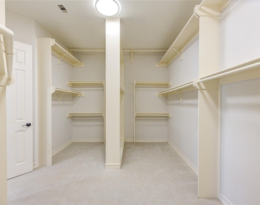3007 Mullingar Walk - Photo Thumbnail 35