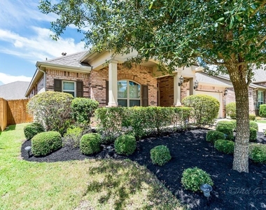 6114 Brookmall - Photo Thumbnail 1
