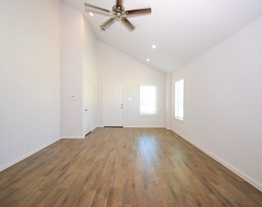 21534 Cypress Trellis Drive - Photo Thumbnail 13