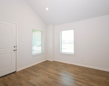 21534 Cypress Trellis Drive - Photo Thumbnail 7