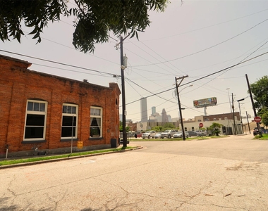 1310 Nance Street - Photo Thumbnail 15