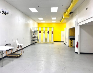 1310 Nance Street - Photo Thumbnail 5