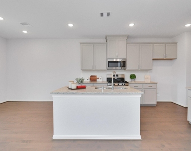 27911 Western Creek Court - Photo Thumbnail 4