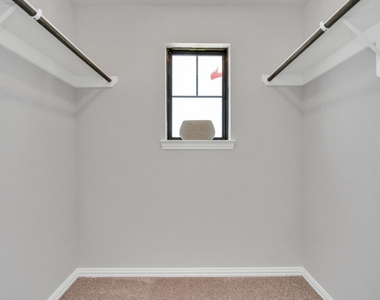 27911 Western Creek Court - Photo Thumbnail 11