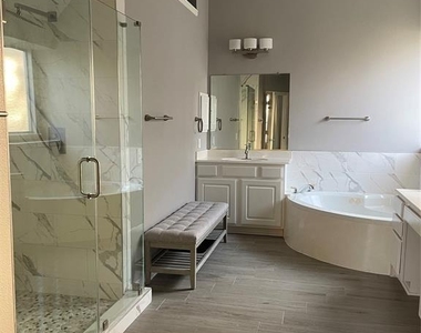 3139 Autumnjoy Drive - Photo Thumbnail 6