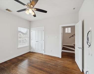 3041 Clinton Drive - Photo Thumbnail 23