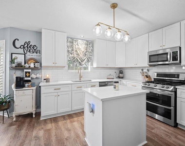 11906 Helene Court - Photo Thumbnail 14