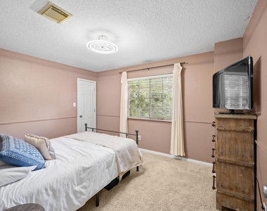11906 Helene Court - Photo Thumbnail 21