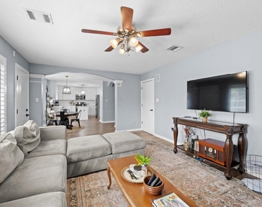 11906 Helene Court - Photo Thumbnail 18