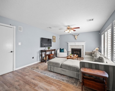 11906 Helene Court - Photo Thumbnail 11