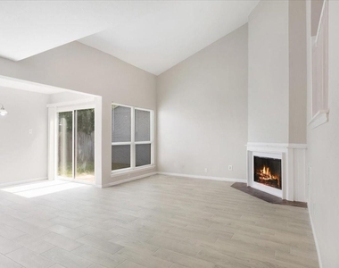 10254 Bridgeland Lane - Photo Thumbnail 3