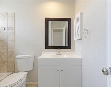 10254 Bridgeland Lane - Photo Thumbnail 13