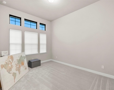 31418 Whitcombe Summit Way - Photo Thumbnail 2
