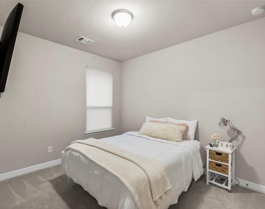 31418 Whitcombe Summit Way - Photo Thumbnail 8