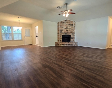 7222 Ridgeberry Drive - Photo Thumbnail 6