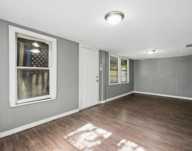 1912 Kansas Street - Photo Thumbnail 2