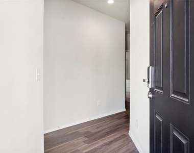 25483 Carnation Court - Photo Thumbnail 5