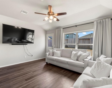 25483 Carnation Court - Photo Thumbnail 19