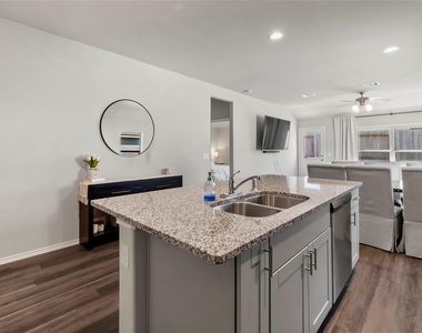 25483 Carnation Court - Photo Thumbnail 14