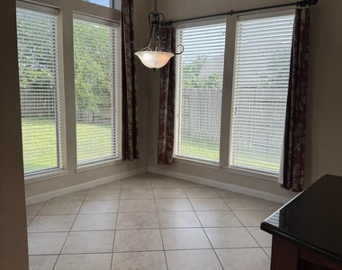 5551 Linden Rose Ln Lane - Photo Thumbnail 3