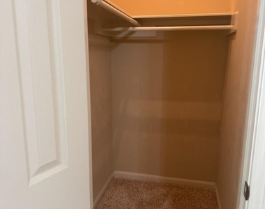 5551 Linden Rose Ln Lane - Photo Thumbnail 12