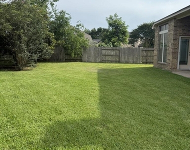 5551 Linden Rose Ln Lane - Photo Thumbnail 17