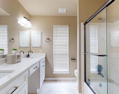 1022 Manorglen Drive - Photo Thumbnail 28