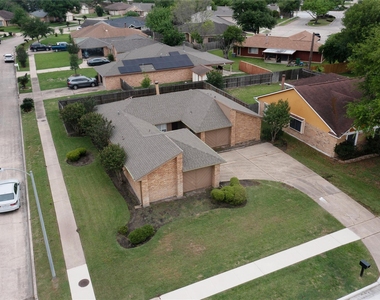 1022 Manorglen Drive - Photo Thumbnail 41